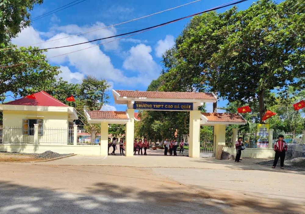 Miễn nhiệm một Hiệu trưởng trường cấp 3  - ảnh 1