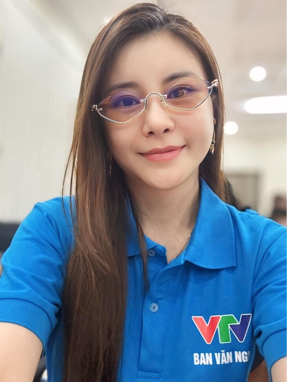 Cô Mây 'Sóng ở đáy sông' rời Ban Văn nghệ VTV sau 18 năm - ảnh 1