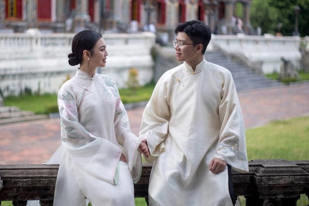 'Mối lương duyên' của hai gia tộc quyền thế ở Việt Nam: Ái nữ gia tộc nghìn tỷ nên duyên với con trai ông chủ Saigon Square - ảnh 1