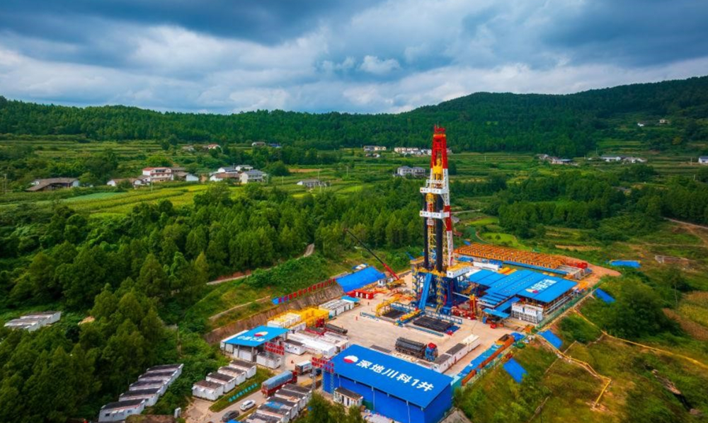 Đội ngũ chuyên gia huy động công nghệ cao 'khoan thủng' 10.000m dưới lòng đất, 'siêu kho báu' không tưởng bất ngờ lộ diện - ảnh 1