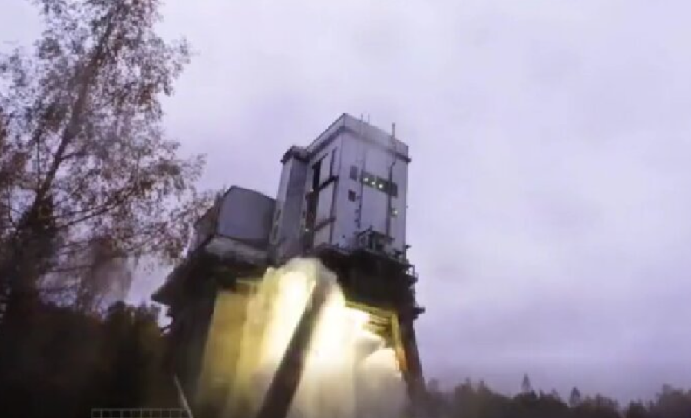 Chế tạo tên lửa có động cơ mạnh gấp 3 lần tàu con thoi NASA, lực đẩy lên tới 800 tấn: Công nghệ của Nga khiến thế giới ngỡ ngàng - ảnh 1