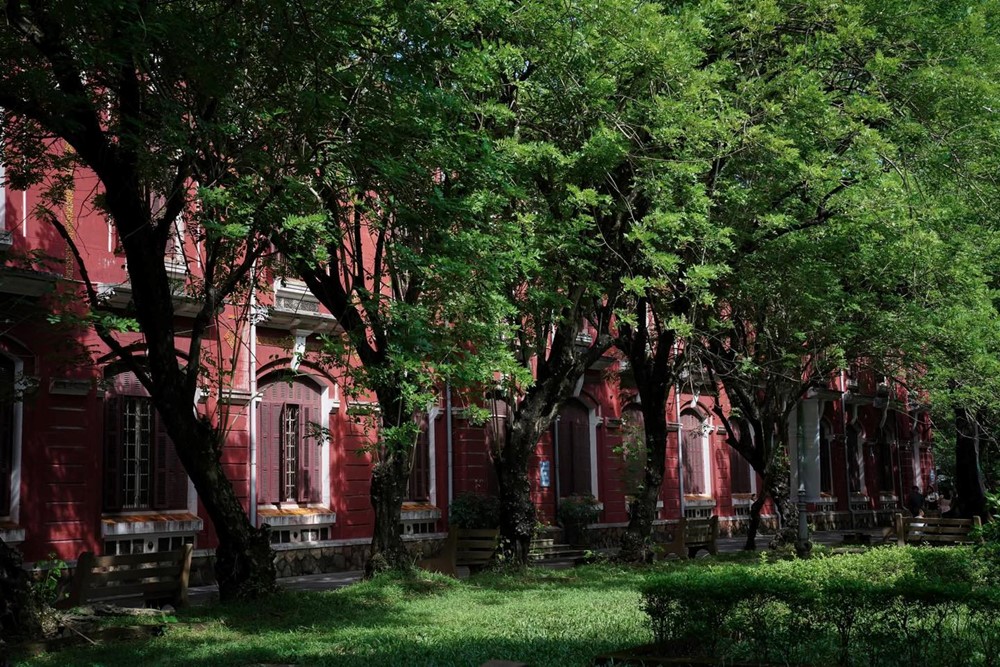 Ngôi trường duy nhất Việt Nam là Di tích Quốc gia đặc biệt: Nơi Bác Hồ từng theo học, lập kỷ lục 8 lần có cầu truyền hình Olympia - ảnh 3