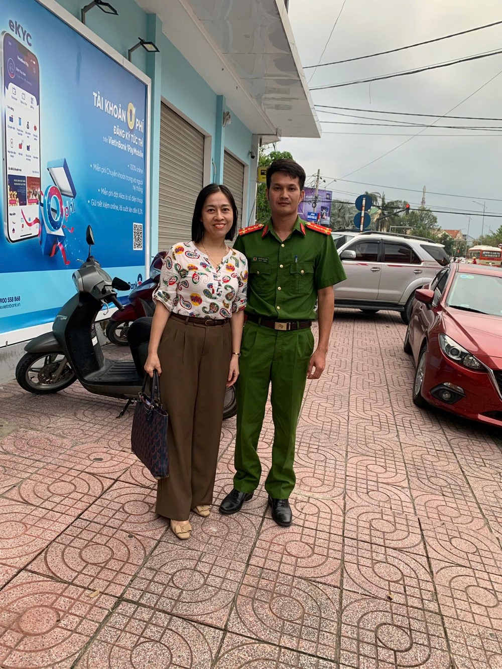 Đại úy Công an nhận được 500 triệu đồng từ tài khoản lạ - ảnh 1