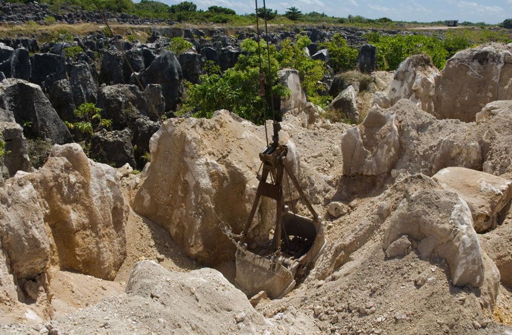 Quốc gia từng giàu nhất thế giới nay GDP bốc hơi 90%, là nước sở hữu mỏ 'vàng trắng' cực khủng - ảnh 2