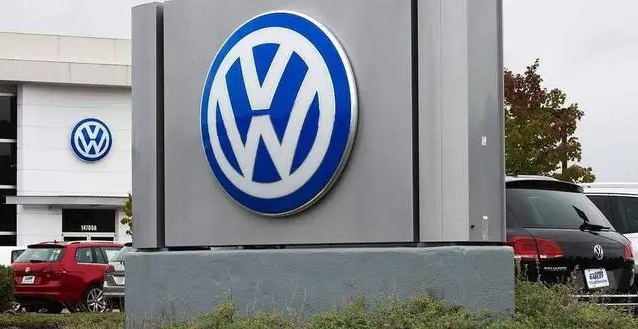 Mỹ giáng đòn thuế quan, Trung Quốc cắt nguồn chip: Huyền thoại ô tô Đức lỗ kỷ lục, châu Âu rúng động - ảnh 2