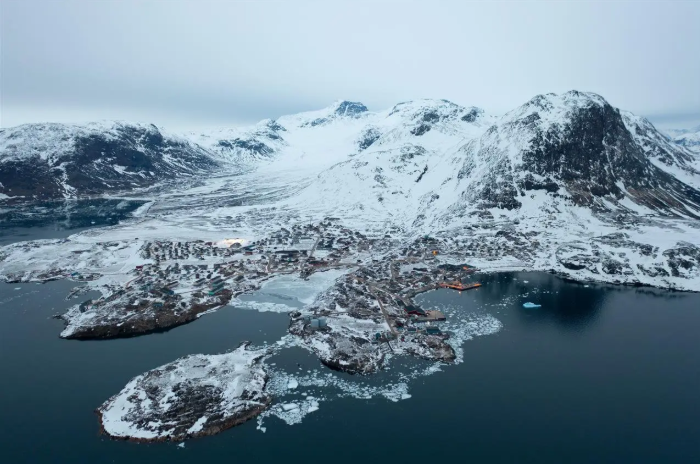 Hòn đảo lớn nhất thế giới mà ông Trump thèm muốn từ lâu đang ‘lạc trôi’ với tốc độ cực nhanh: Chuyện gì xảy ra? - ảnh 2