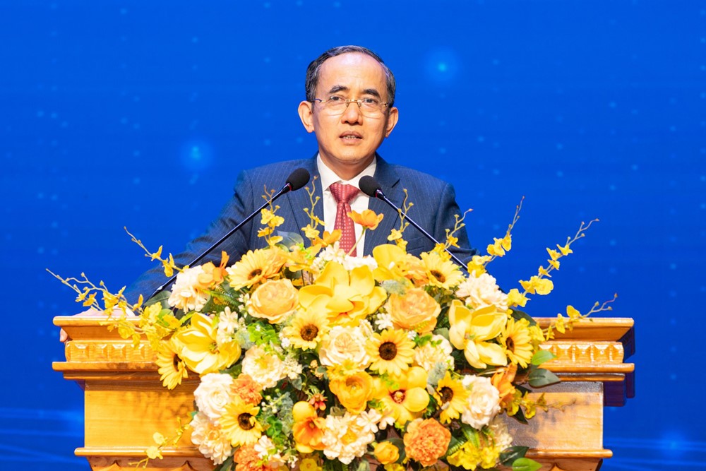 Giáo sư giàu nhất Việt Nam: Sở hữu tài sản 6.000 tỷ, là Chủ tịch trường 'tốt nhất châu Á', cơ hội lọt top tỷ phú USD - ảnh 3