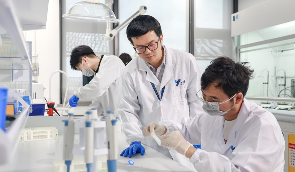 Giáo sư ngành Hóa bỏ chức Phó khoa đại học danh tiếng nước Mỹ để về nước, gia nhập phòng nghiên cứu 3,6 tỷ USD - ảnh 6