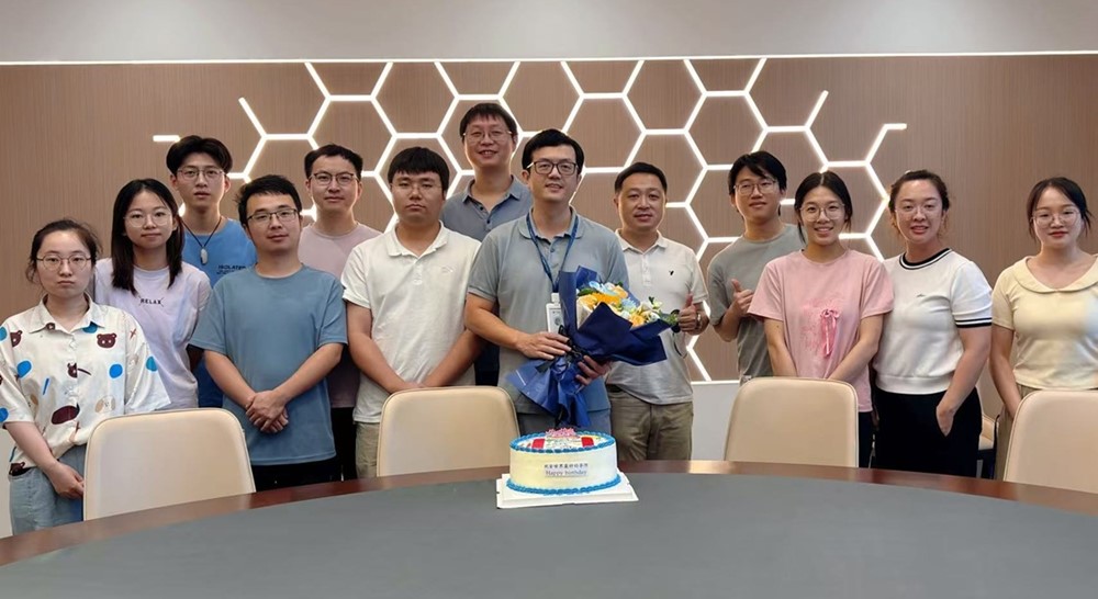 Giáo sư ngành Hóa bỏ chức Phó khoa đại học danh tiếng nước Mỹ để về nước, gia nhập phòng nghiên cứu 3,6 tỷ USD - ảnh 7