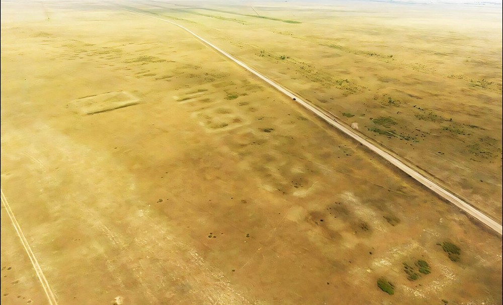 Tìm thấy 'Thành phố Bảy Khe Núi' diện tích bằng gần 200 sân bóng, đã mất tích 3.000 năm trước trên một cánh đồng cỏ bỏ hoang - ảnh 1