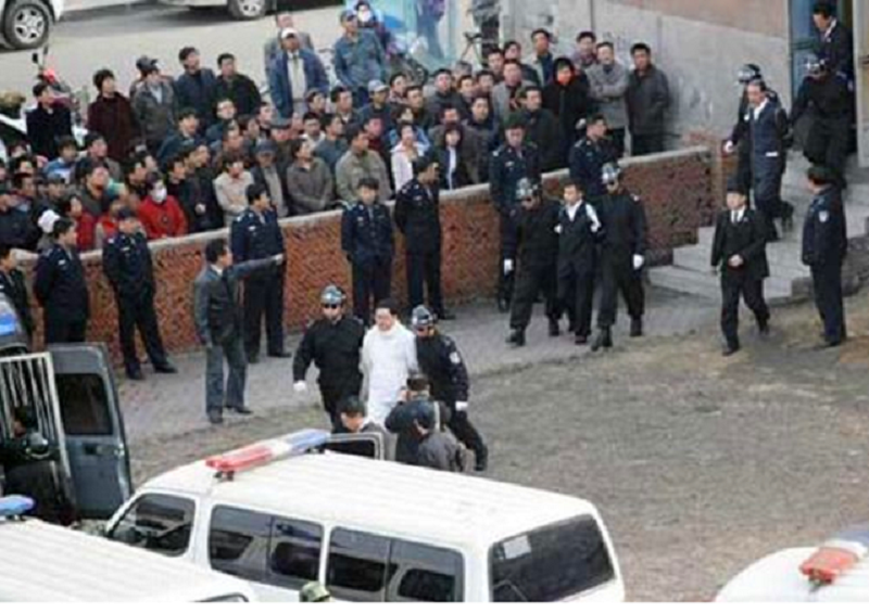 Đại gia từng là 'thần đồng kinh doanh' lẫy lừng, bị tuyên án tử, xin nộp 183.000 tỷ vẫn không thể mua lại mạng sống - ảnh 5