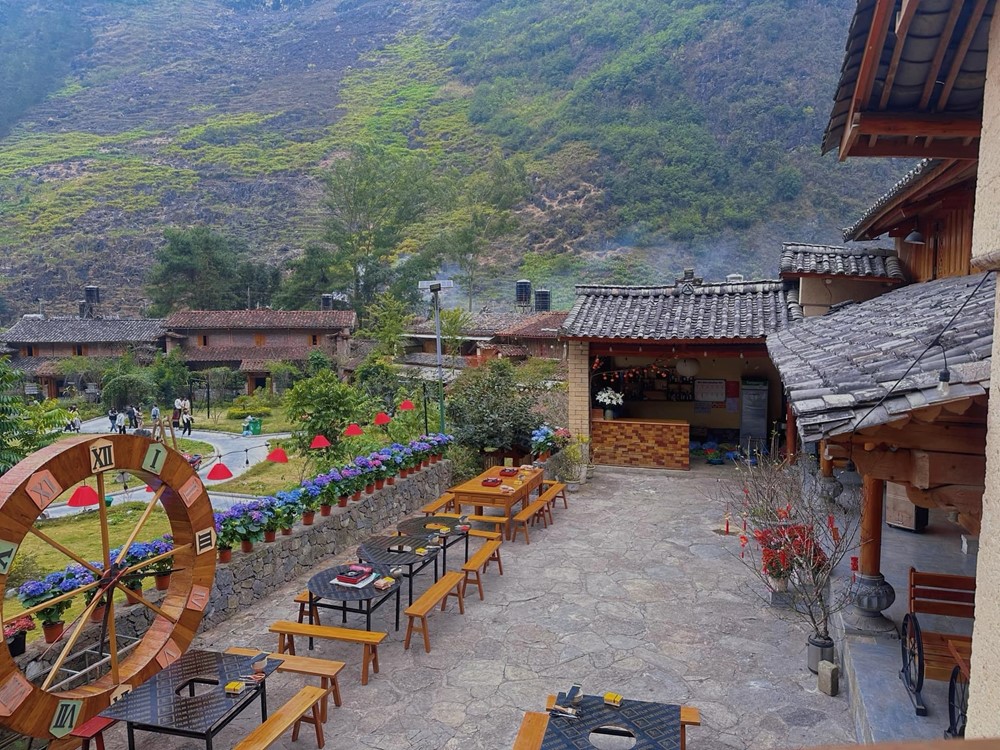 Việt Nam có ngôi làng lục giác nổi tiếng thế giới: Được bình chọn là 'điểm du lịch tốt nhất 2025', đón hơn 60.000 lượt khách trong 9 tháng - ảnh 3