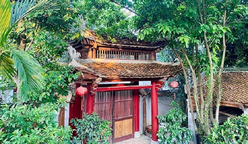 Nam nghệ sĩ Việt sở hữu nhà phố đắt đỏ, biệt phủ 1.000m2, phủ thờ có nội thất dát vàng - ảnh 4