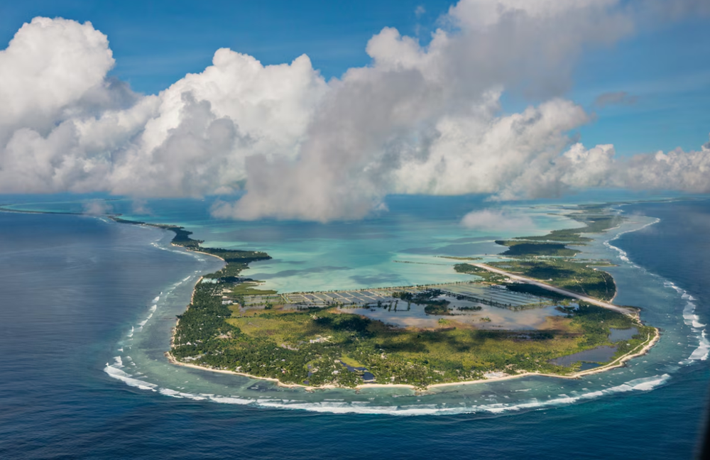 Quốc gia diện tích bằng 1/400 Việt Nam nhưng trải dài cả 4 bán cầu của Trái Đất, Thủ đô là một đảo san hô - ảnh 1
