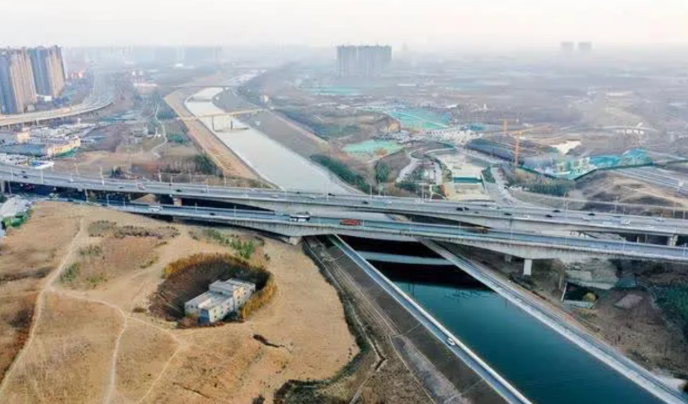 Nhà ông T. không chịu di dời khiến dự án kênh dẫn nước phải 'đổi hướng', tuyên bố không đồng ý mức đền bù 37 tỷ đồng - ảnh 2