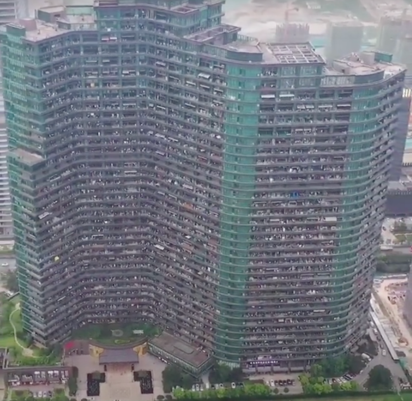 Phát hiện căn chung cư cao tầng có tới 30.000 cư dân: Có phòng chỉ 15m2, giá thuê 10 triệu đồng - ảnh 3