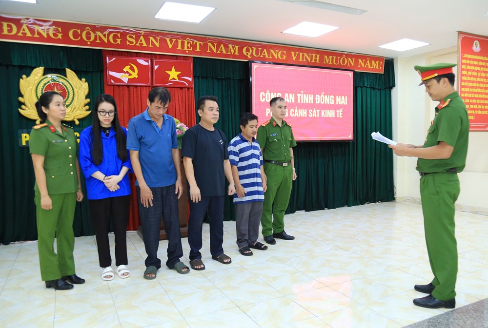 Bắt đại gia Đồng Nai nổi tiếng, ông chủ của 17 doanh nghiệp - ảnh 1