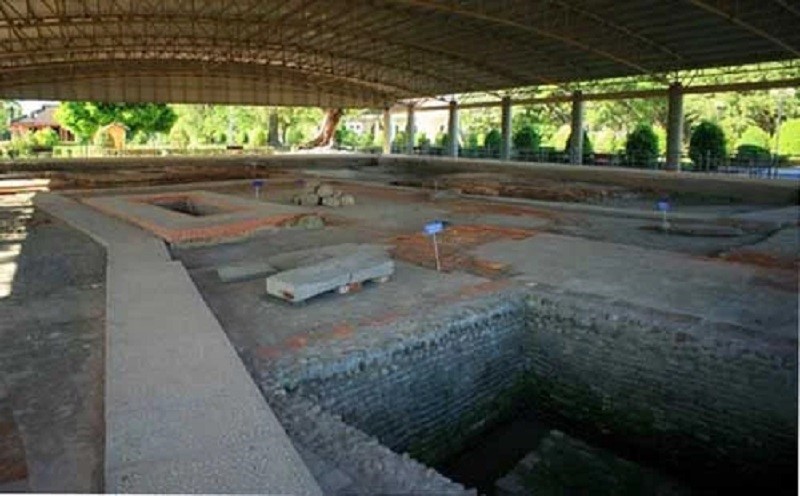 Việt Nam có một ngôi làng lạ 'hễ mưa là có vàng', đào sâu phát hiện 100 hiện vật bằng vàng cùng nhiều tượng đá, Bảo vật quốc gia - ảnh 1