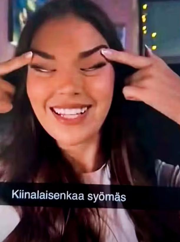 Một hoa hậu bị tước vương miện vì kỳ thị người Trung Quốc - ảnh 2