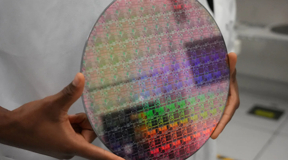 Mỹ bất ngờ lùi thời hạn áp thuế mặt hàng giúp Trung Quốc 'hái ra tiền': Toan tính phía sau là gì? - ảnh 1