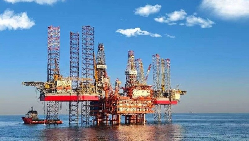 Láng giềng Việt Nam khoan sâu 1.688m, phát hiện mỏ 'vàng đen' trữ lượng hơn 100 triệu tấn dưới đáy biển - ảnh 2