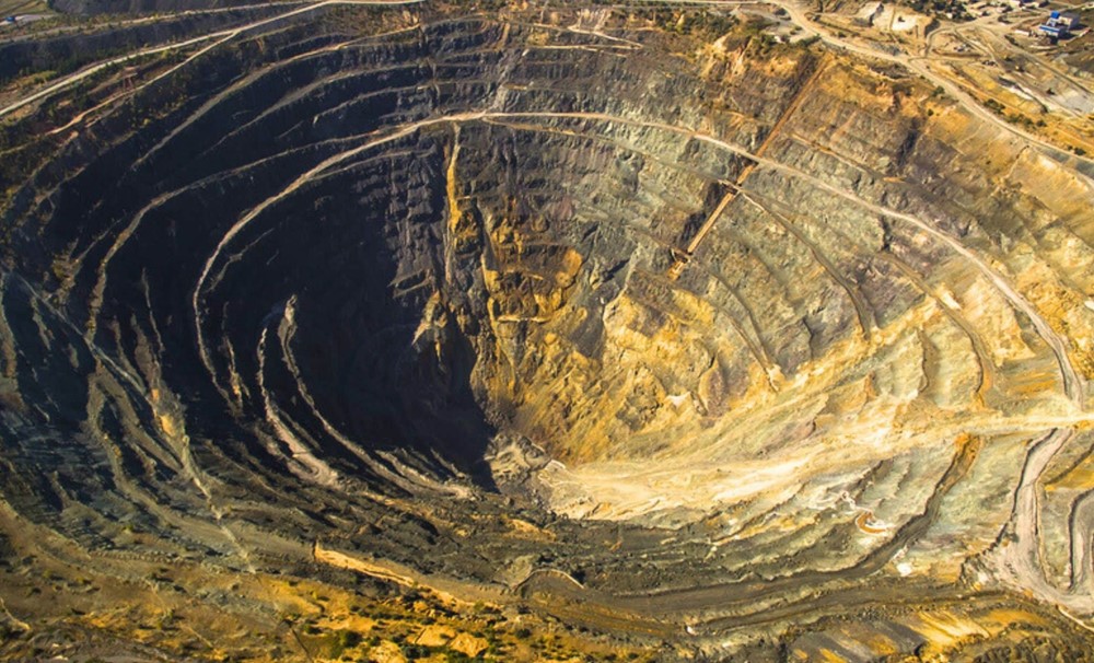 Phát hiện mỏ vàng chất lượng cao khổng lồ nằm sâu trong một khu rừng mưa - ảnh 2