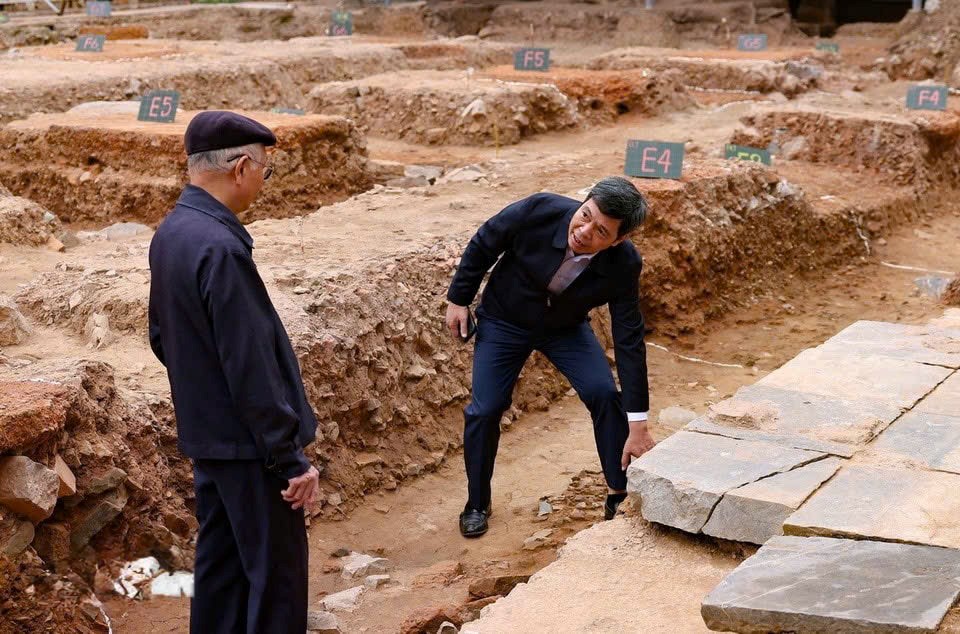 Phát hiện móng cột 'lớn nhất trong lịch sử' tại Chính điện Kính Thiên - ảnh 4