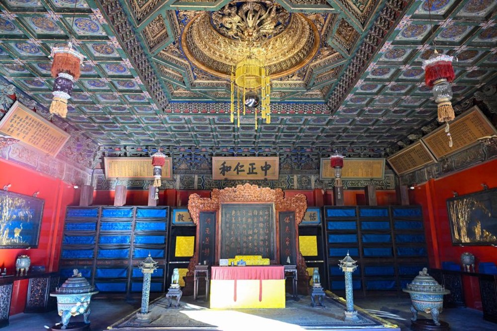 Cung điện gắn liền với vị vua 'ăn chơi' khét tiếng nhất lịch sử Trung Quốc chính thức mở cửa đón khách sau 10 năm trùng tu - ảnh 3