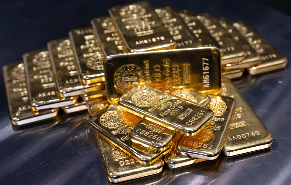 Giá vàng hôm nay 23/1: Tiến sát mốc 5.000 USD/ounce, phá kỷ lục mọi thời đại khi USD suy yếu và rủi ro địa chính trị gia tăng - ảnh 1