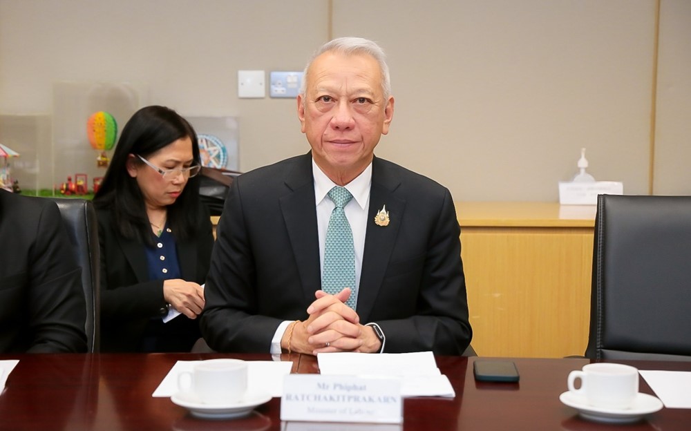 Lộ sai phạm chết người của nhân viên vụ tai nạn đường sắt khiến gần 100 người thương vong - ảnh 2