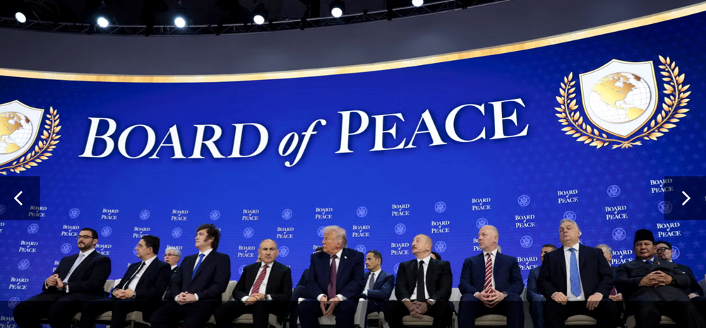 Lộ ảnh một bên tay bị bầm tím gây sốt cộng đồng mạng, ông Trump nói gì? - ảnh 2