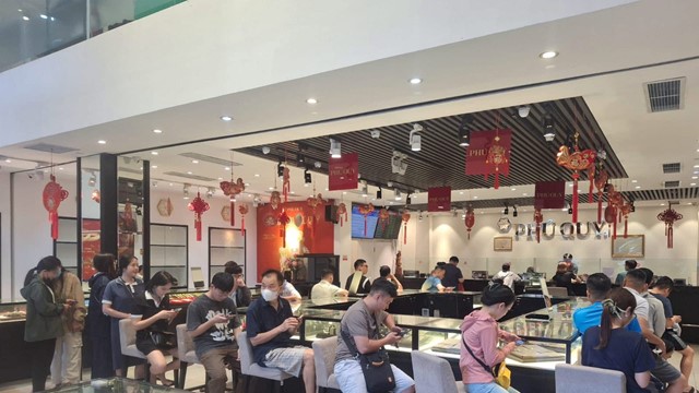  Giá bạc bất ngờ quay đầu giảm