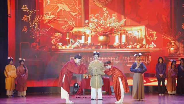 Từ di sản truyền thống đến sân khấu: Đông Hồ và tiếng nói của thế hệ trẻ