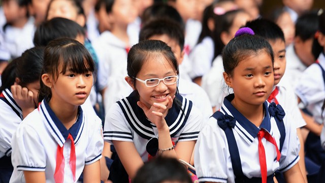 Ba chính sách mới giảm phí cho học sinh từ năm học 2025 – 2026