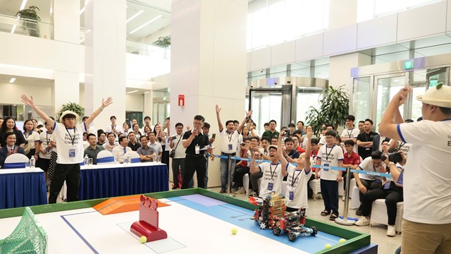 Gần 7.000 học viên, giáo viên tham gia Dự án Samsung Innovation Campus 2024–2025