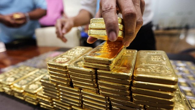 Bao giờ thị trường vàng bớt “lấp lánh”?