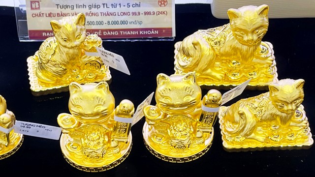 Giá vàng hôm nay 17/12: Vàng nhẫn và SJC tăng cao