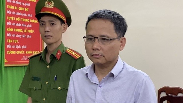 Bắt tạm giam Phó Cục trưởng Cục Đăng kiểm Việt Nam