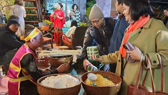 Tạo cơ hội doanh nghiệp lan tỏa tour du lịch ẩm thực Hà Nội