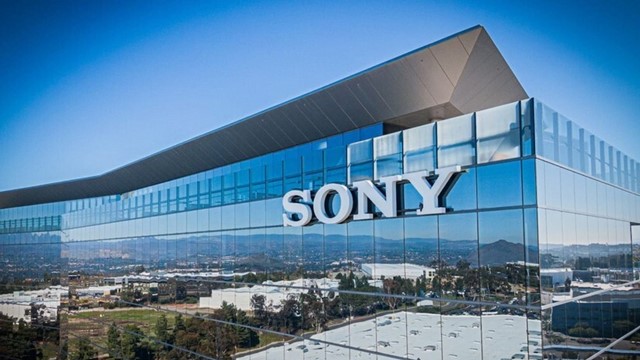 'Tượng đài hồi sinh': Sony lật ngược thế cờ, kiếm tỷ đô trong khi đối thủ chật vật nhờ dám 'buông bỏ' một thứ quen thuộc