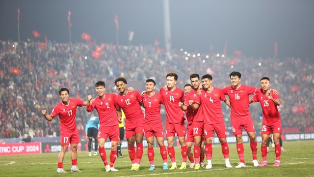 Việt Nam vô địch ASEAN Cup 2024 với tỷ số chung cuộc 5-3 trước ‘Voi chiến’ Thái Lan, chính thức nâng cúp vàng lần thứ 3 sau 6 năm làm lên lịch sử