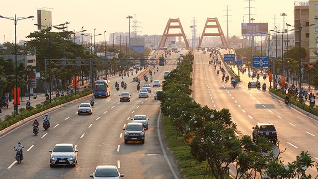 Quy định mới về tốc độ và khoảng cách an toàn của xe cơ giới, xe máy chuyên dùng tham gia giao thông trên đường bộ