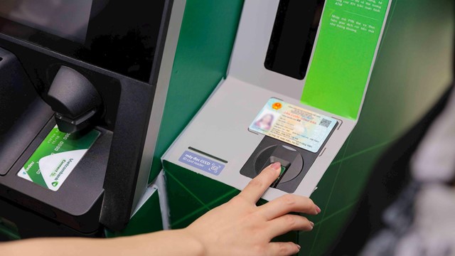 Cách đơn giản để rút tiền tại cây ATM bằng căn cước công dân