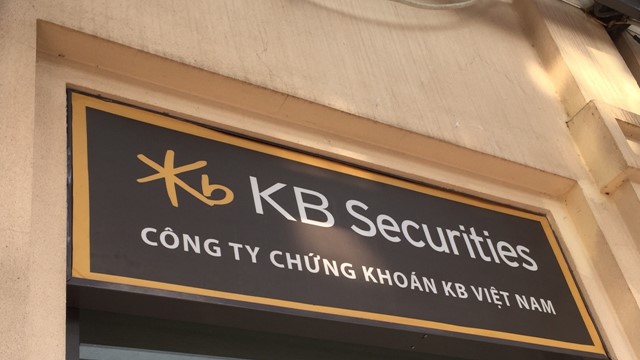 Chứng khoán KB Việt Nam (KBSV) bị phạt nặng do vi phạm quy định nhận lệnh và che dấu bản án