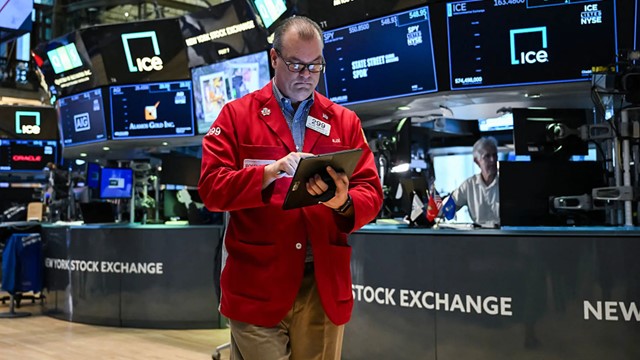 Kinh tế Mỹ bất ngờ ‘hụt hơi’ ngay quý đầu nhiệm kỳ của ông Trump