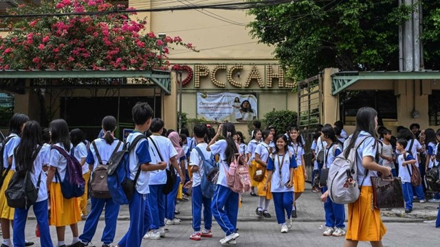 Quốc gia Đông Nam Á đối mặt khủng hoảng giáo dục: 18 triệu người trẻ tốt nghiệp nhưng ‘mù chữ', cứ 5 học sinh thì 1 em không đủ kỹ năng đọc hiểu cơ bản 