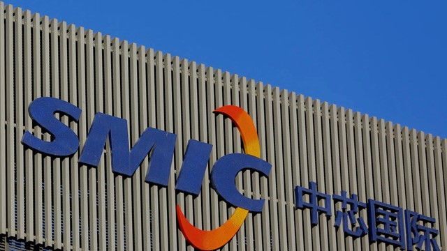 Thuế Mỹ giáng đòn khiến gã khổng lồ chip Trung Quốc hụt hơi, cổ phiếu lao dốc