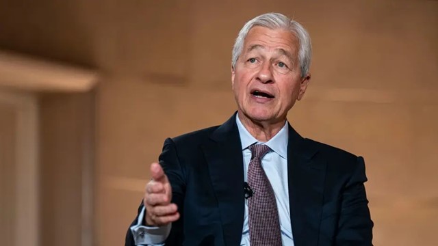 CEO JPMorgan cảnh báo: Sẽ là sai lầm nếu cho rằng ông Trump đang xuống thang, thị trường sẽ tiếp tục rung lắc