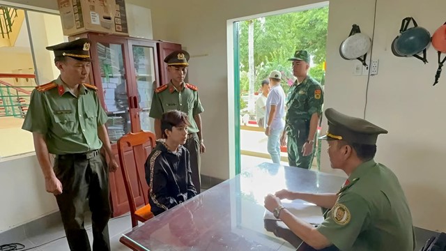 Bắt Nguyễn Tấn Kiệt sinh năm 2008 khi Campuchia đang trao trả về Việt Nam