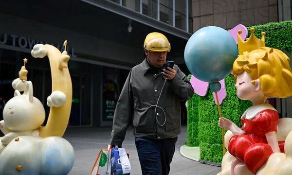 Chiến tranh thương mại chưa ngã ngũ, người trẻ Trung Quốc đã thất nghiệp hàng loạt